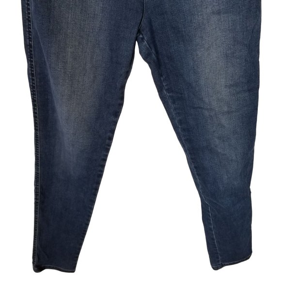 St. John Caviar Womens 8 Blue Dark Wash Denim Mid - Picture 3 of 7